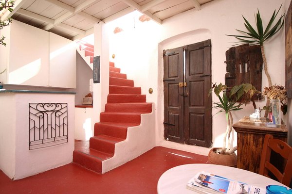 Quels sont les meilleurs conseils pour une randonnée à travers les vignobles de la région du Douro, Portugal : itinéraires et dégustations ?